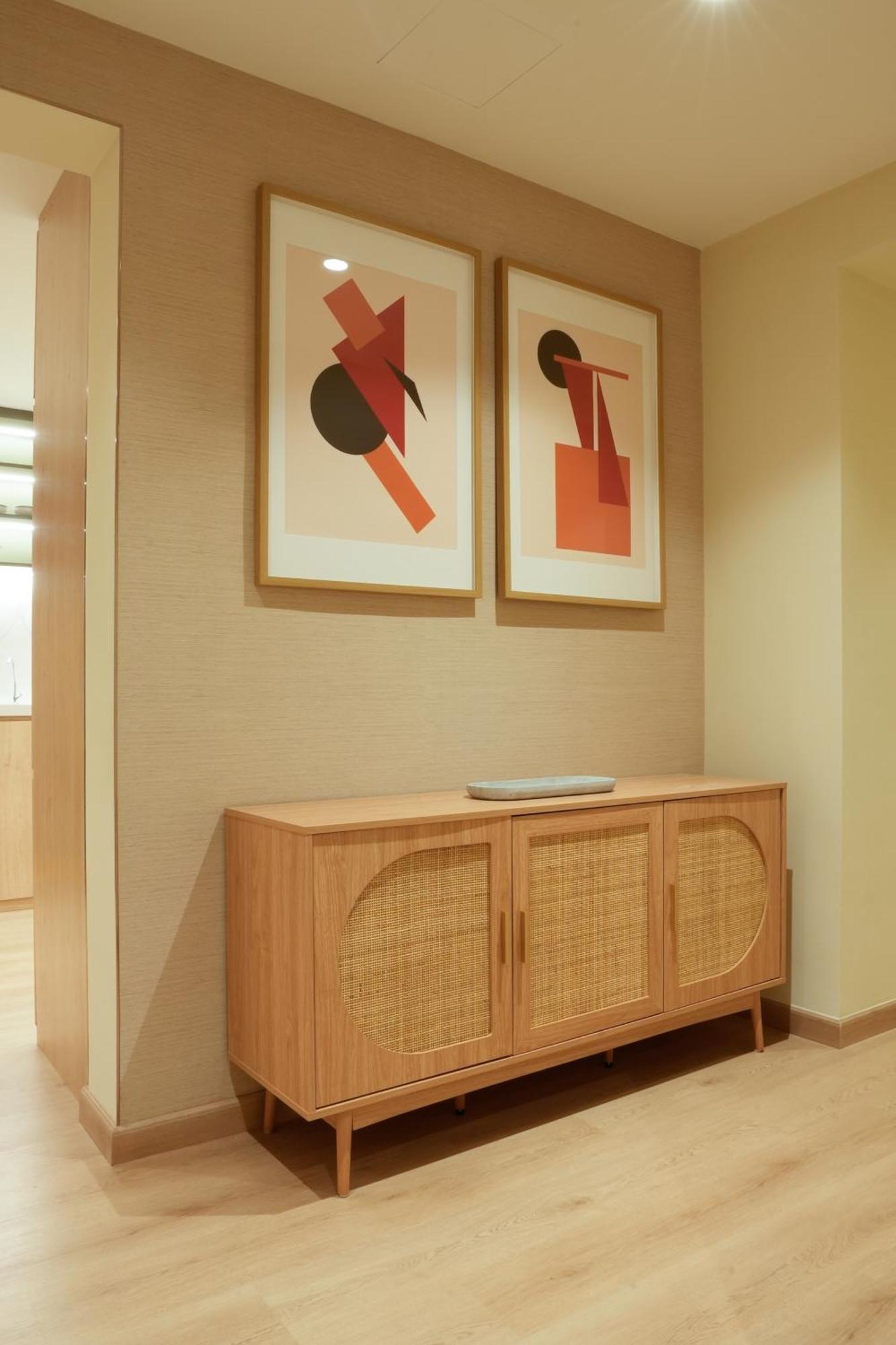 2 Bedroom Marina Apartment