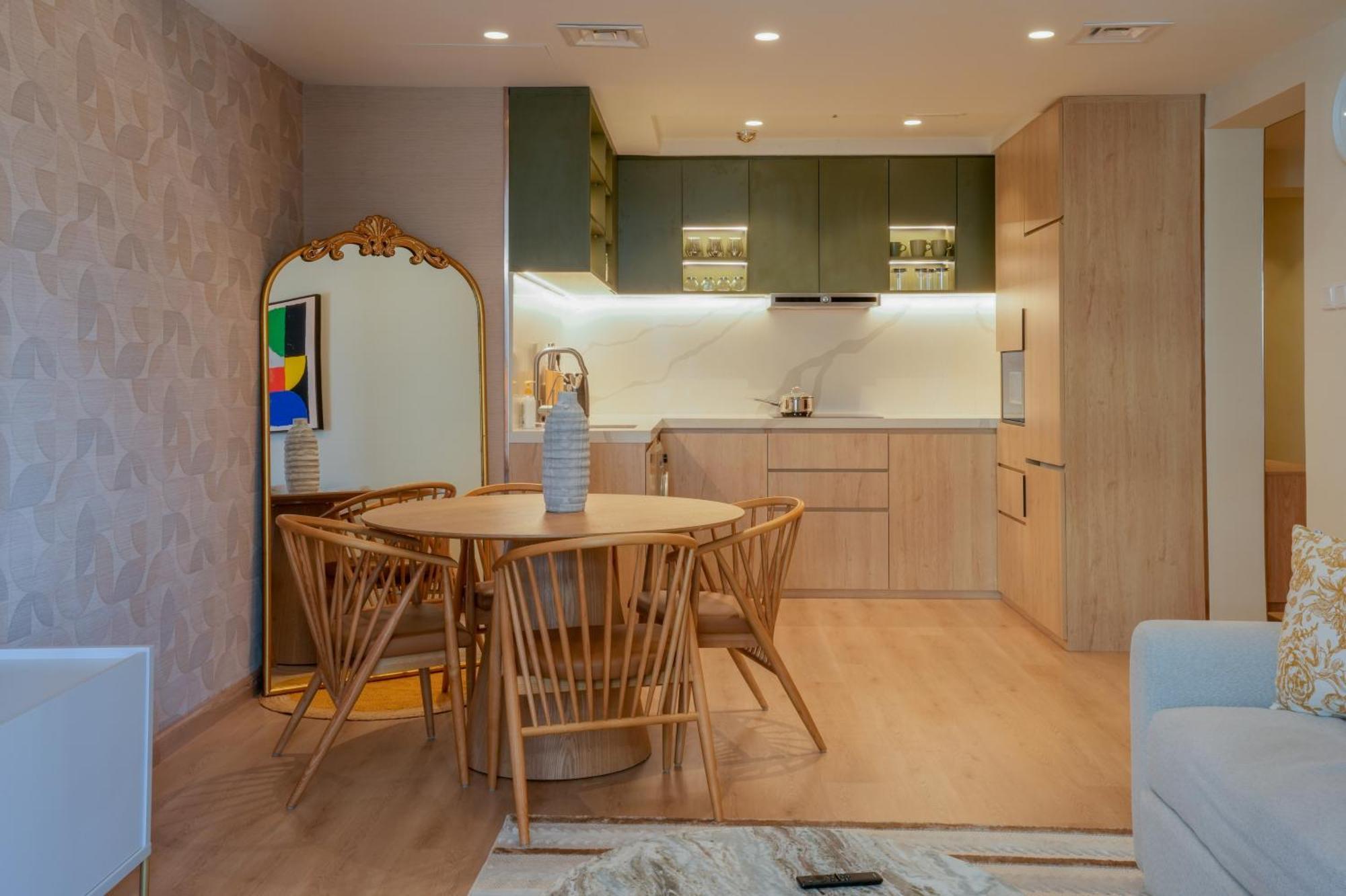 2 Bedroom Marina Apartment *